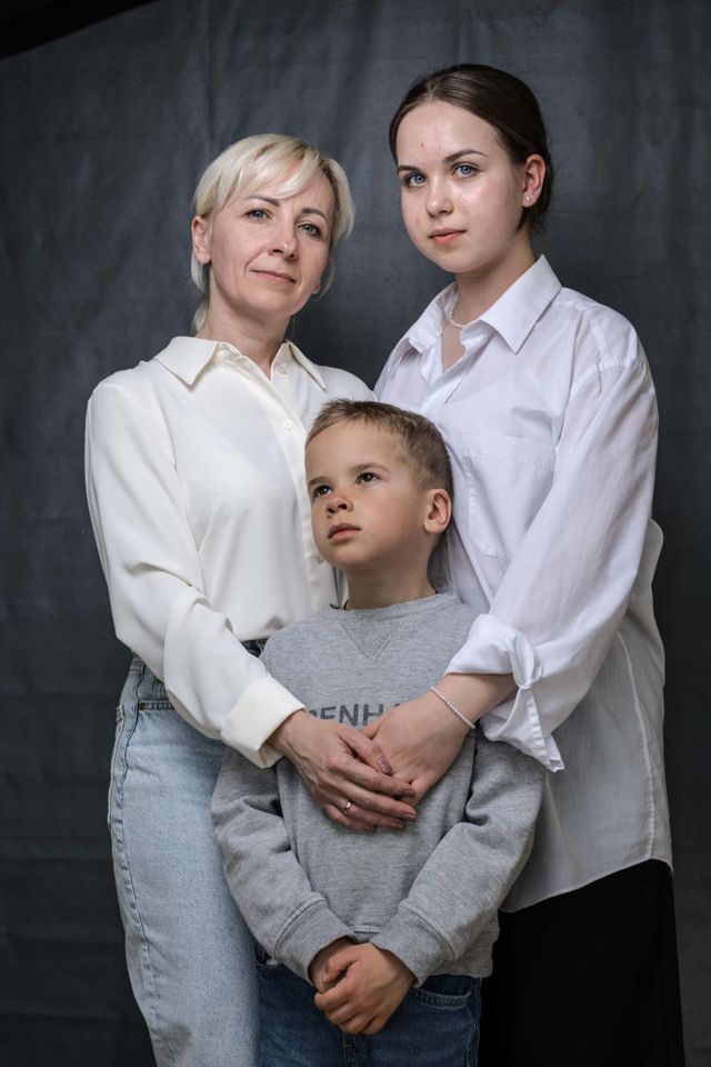 Liliia (42) Diana & Myron Tymoshenko